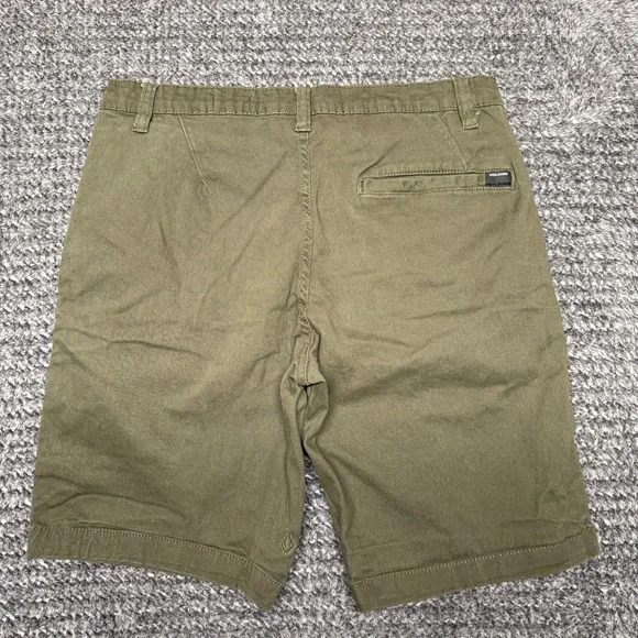 Volcom Mens Shorts Size 30 Olive Green Casual Flat Front Chino Skate - Picture 2 of 7